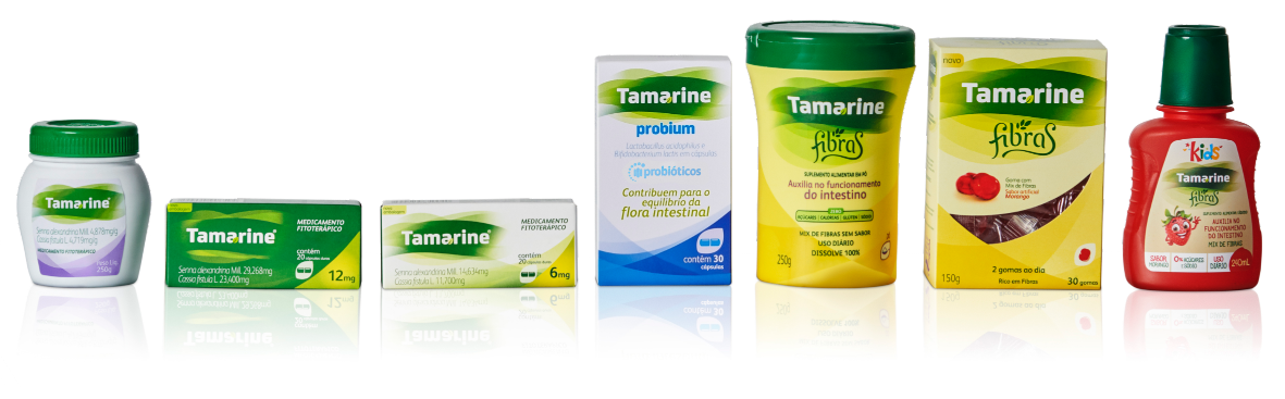 Foto com todas as embalagens dos produtos Tamarine, disposto em uma fileira.